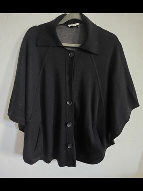 LOFT black knit button-front capelet poncho.